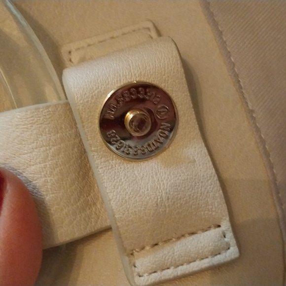 Lauren Conrad large crossbody/clutch. NWOT Off white color. - Picture 8 of 16